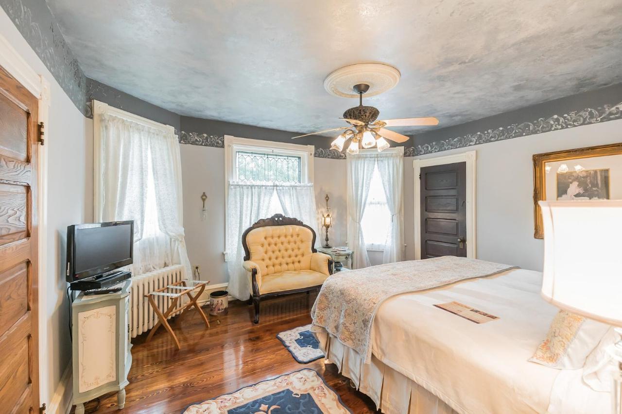 The Inn On Holly B&B Pitman Εξωτερικό φωτογραφία